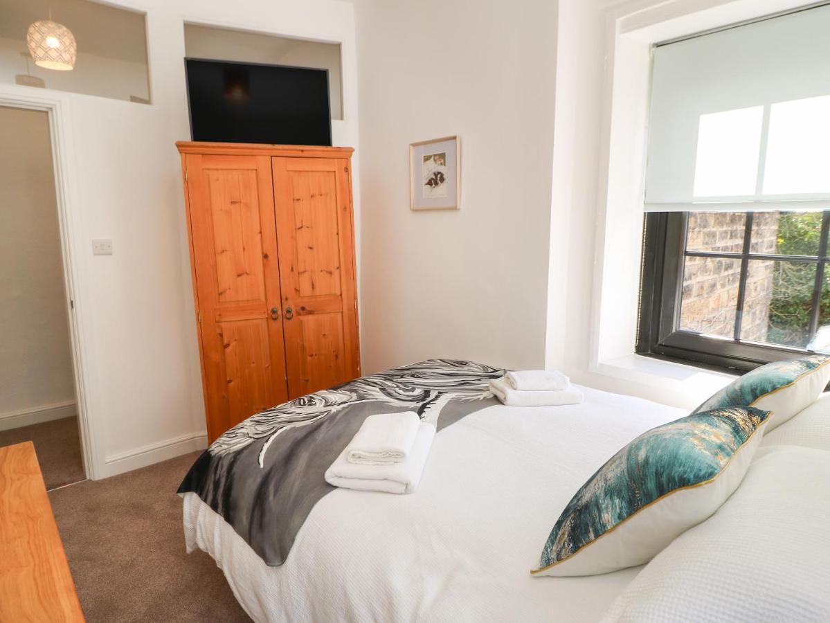 The Cottage Barnsley Extérieur photo